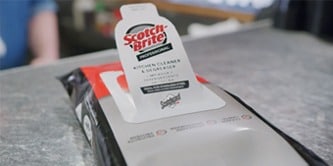 Scotch-Brite™ 廚房清潔保養紙巾包裝
