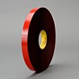 3M™ VHB™ 壓克力泡棉雙面膠帶 4655 可協助將金屬框架組裝在玻璃爐台上