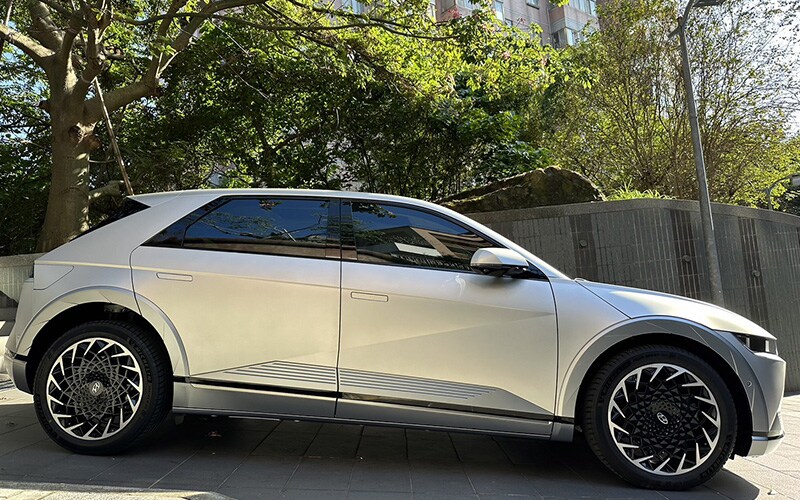 IQNIQ5車主/導演
