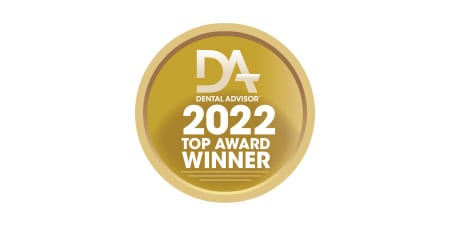 金獎，圓形徽章與牙科顧問2022年最高獎得主的書面。
