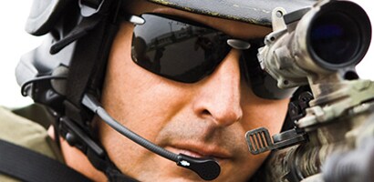 軍事、執法與緊急應變單位專用的3M™ 個人防護具
